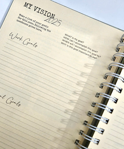 The Ultimate Planner 2025 - Charcoal Black